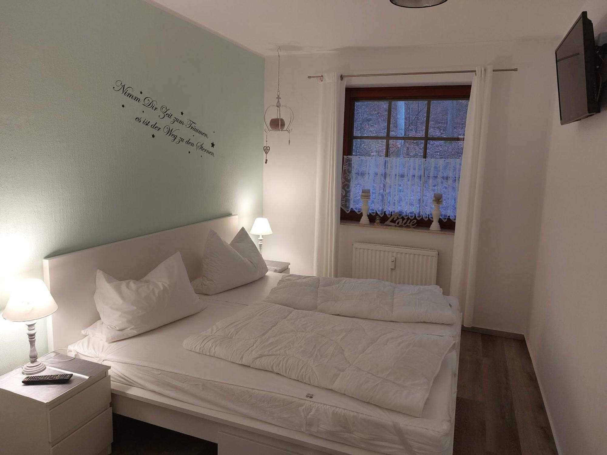 Ferienwohnung Waldzauber バート・ザクサ エクステリア 写真